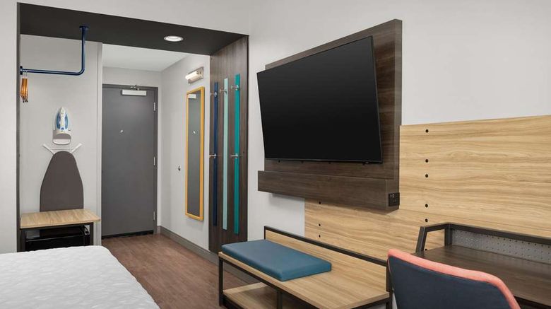 <b>Tru By Hilton Jacksonville Airport I-95 Room</b>. Images powered by <a href="https://iceportal.shijigroup.com/" title="IcePortal" target="_blank">IcePortal</a>.
