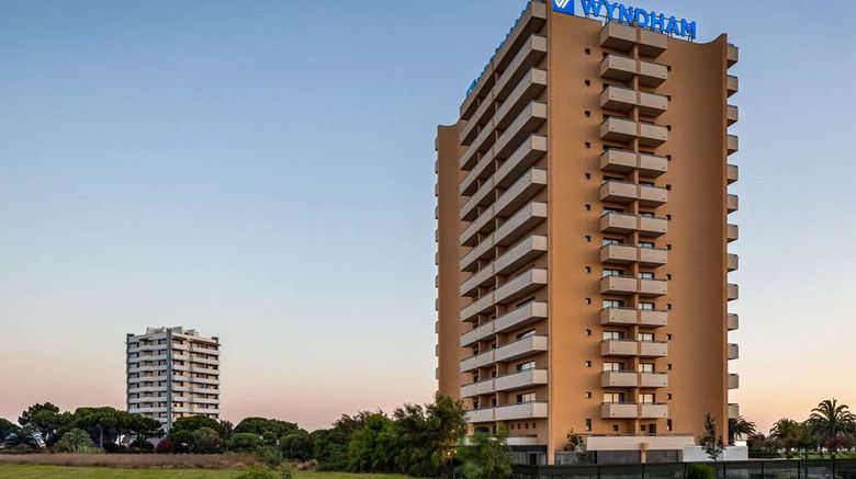 <b>Wyndham Residences Alvor Beach Exterior</b>. Images powered by <a href="https://iceportal.shijigroup.com/" title="IcePortal" target="_blank">IcePortal</a>.
