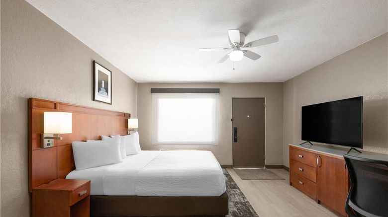 <b>Travelodge by Wyndham Parker Room</b>. Images powered by <a href="https://iceportal.shijigroup.com/" title="IcePortal" target="_blank">IcePortal</a>.