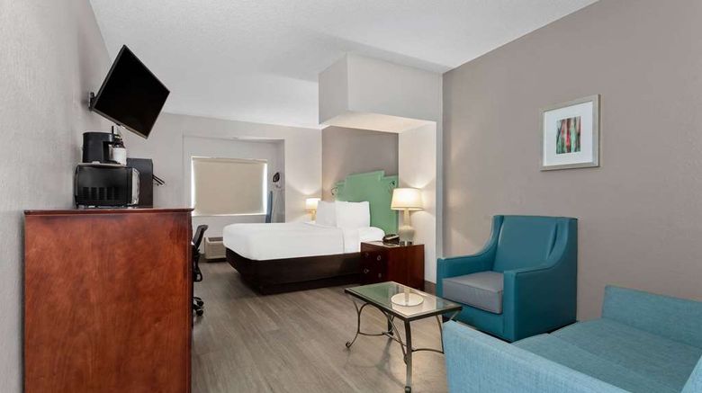 <b>Baymont by Wyndham Orlando/Intl Dr Room</b>. Images powered by <a href="https://iceportal.shijigroup.com/" title="IcePortal" target="_blank">IcePortal</a>.