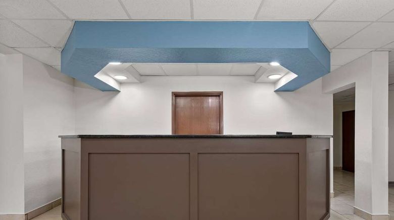 <b>Baymont by Wyndham Orlando/Intl Dr Lobby</b>. Images powered by <a href="https://iceportal.shijigroup.com/" title="IcePortal" target="_blank">IcePortal</a>.