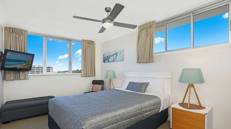 <b>Elouera Tower Room</b>. Images powered by <a href="https://iceportal.shijigroup.com/" title="IcePortal" target="_blank">IcePortal</a>.