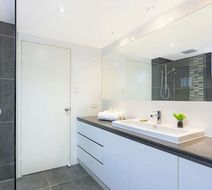Elouera Tower Room