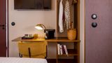 <b>Hotel Ernest Room</b>. Images powered by <a href="https://iceportal.shijigroup.com/" title="IcePortal" target="_blank">IcePortal</a>.