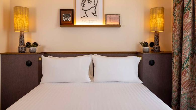<b>Hotel Ernest Room</b>. Images powered by <a href="https://iceportal.shijigroup.com/" title="IcePortal" target="_blank">IcePortal</a>.