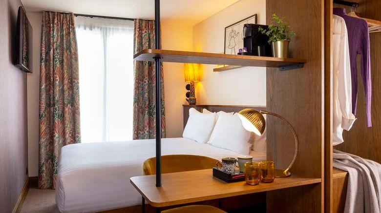 <b>Hotel Ernest Room</b>. Images powered by <a href="https://iceportal.shijigroup.com/" title="IcePortal" target="_blank">IcePortal</a>.