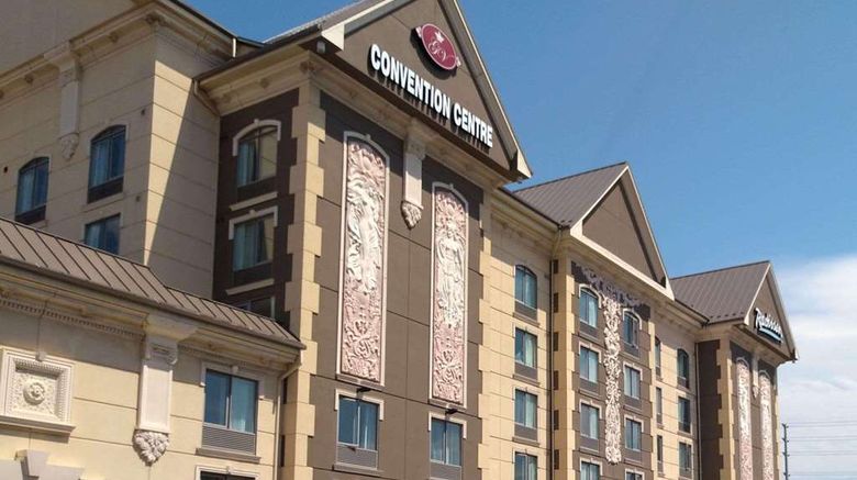 Radisson Toronto Airport West Exterior. Images powered by <a href="https://iceportal.shijigroup.com" target="_blank" rel="noopener">Ice Portal</a>.