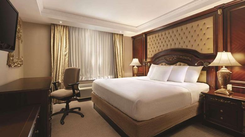 <b>Radisson Toronto Airport West Suite</b>. Images powered by <a href="https://iceportal.shijigroup.com/" title="IcePortal" target="_blank">IcePortal</a>.