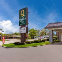 Quality Inn South Bend near Notre Dame