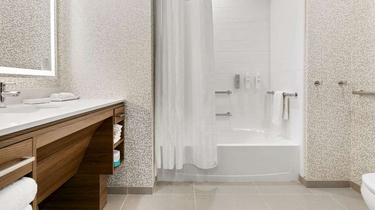 Home2 Suites by Hilton Phoenix Downtown Room