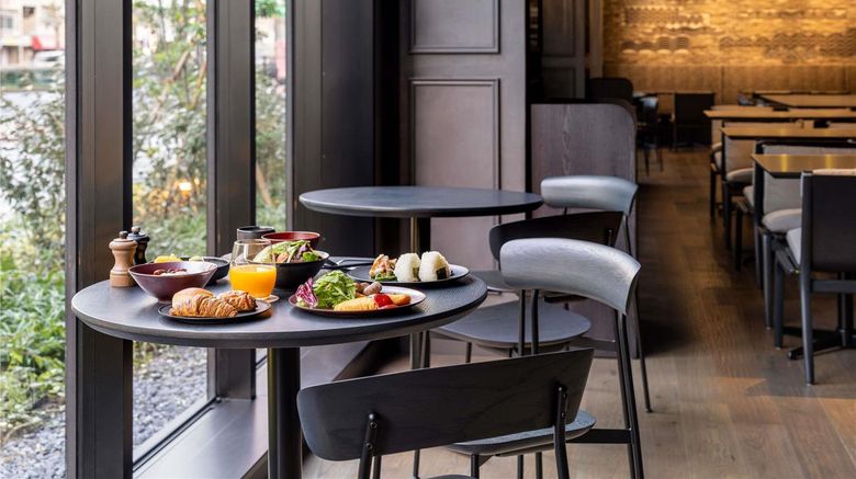 <b>Mercure Tokyo Haneda Airport Restaurant</b>. Images powered by <a href="https://iceportal.shijigroup.com/" title="IcePortal" target="_blank">IcePortal</a>.