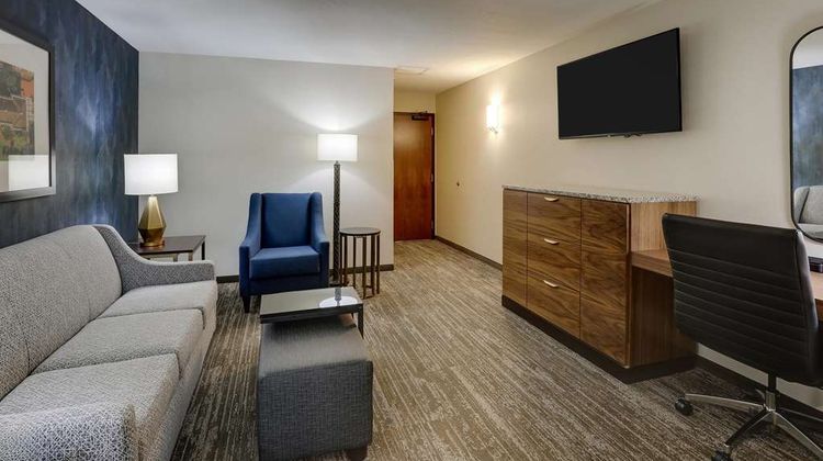 Drury Plaza Hotel Tallahassee Room