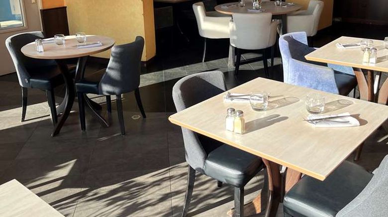 <b>Hotel le Broceliande, Sure Coll by BW Restaurant</b>. Images powered by <a href="https://iceportal.shijigroup.com/" title="IcePortal" target="_blank">IcePortal</a>.