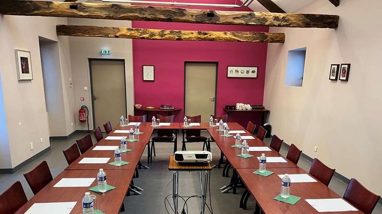 <b>Hotel le Broceliande, Sure Coll by BW Meeting</b>. Images powered by <a href="https://iceportal.shijigroup.com/" title="IcePortal" target="_blank">IcePortal</a>.