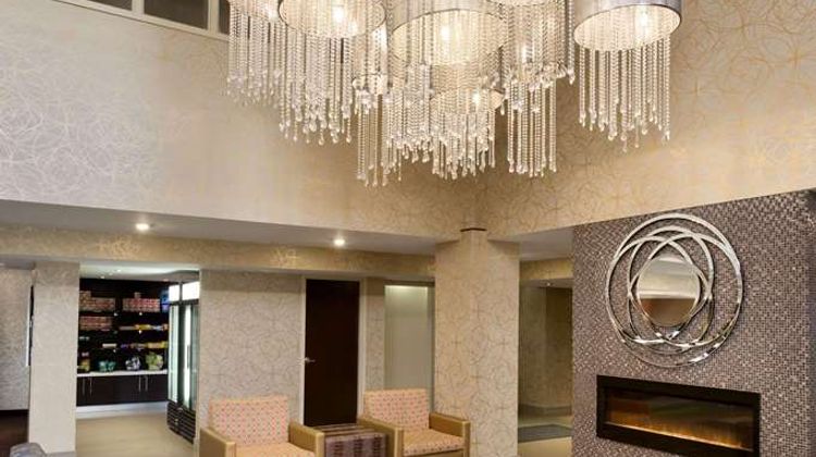 Park Inn by Radisson Toronto-Markham Lobby