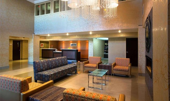 Park Inn by Radisson Toronto-Markham Lobby