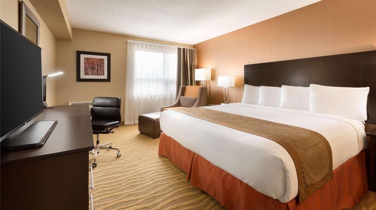 Park Inn by Radisson Toronto-Markham Suite