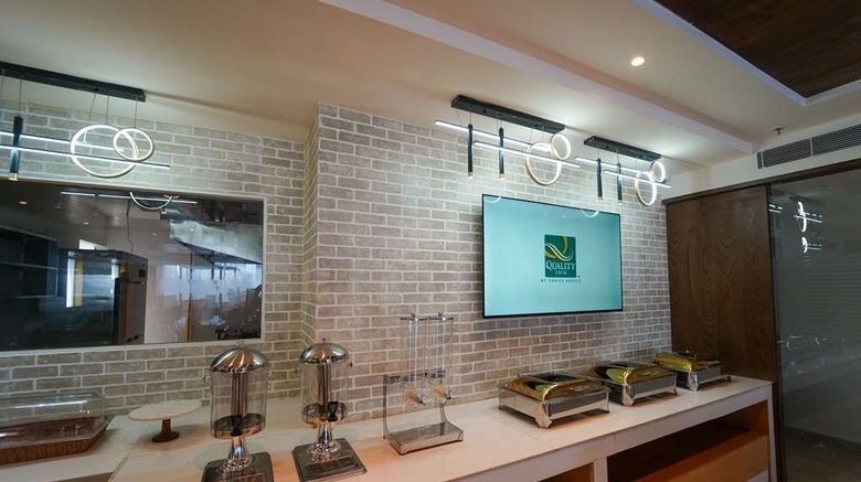 <b>Quality Inn Elite Restaurant</b>. Images powered by <a href="https://iceportal.shijigroup.com/" title="IcePortal" target="_blank">IcePortal</a>.