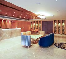 Quality Inn Elite Lobby