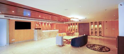 Quality Inn Elite Lobby