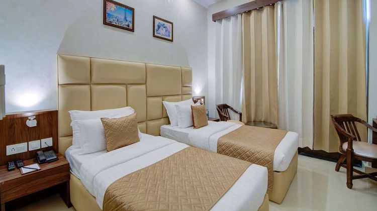 Comfort Inn Karnal Room