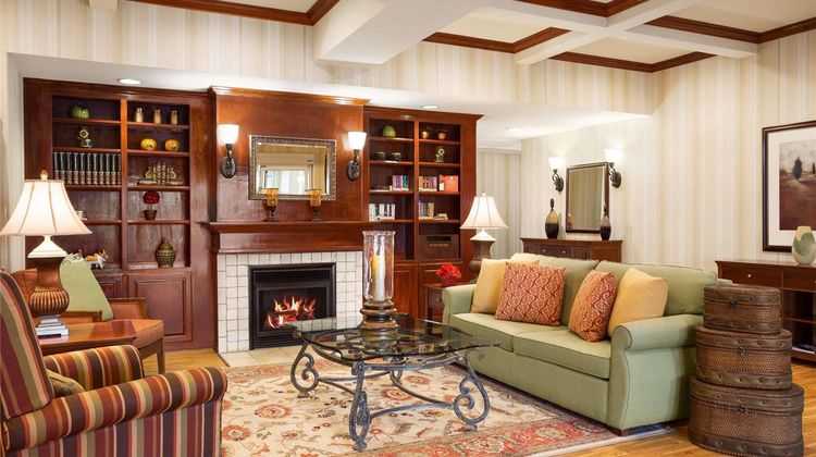 Country Inn & Suites Conway Lobby