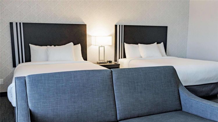 Park Inn Edmonton Airport Room