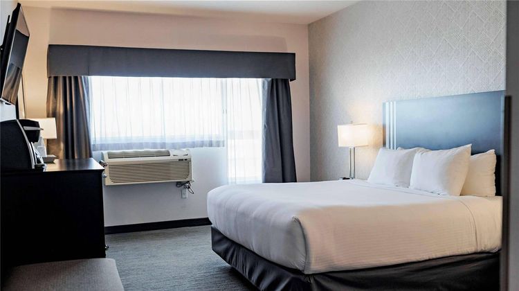 Park Inn Edmonton Airport Room
