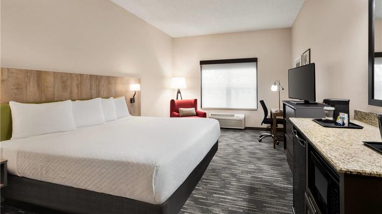 <b>Country Inn & Suites Boise West Room</b>. Images powered by <a href="https://iceportal.shijigroup.com/" title="IcePortal" target="_blank">IcePortal</a>.