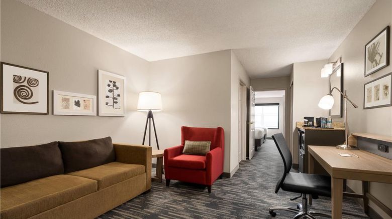 <b>Country Inn & Suites Boise West Suite</b>. Images powered by <a href="https://iceportal.shijigroup.com/" title="IcePortal" target="_blank">IcePortal</a>.