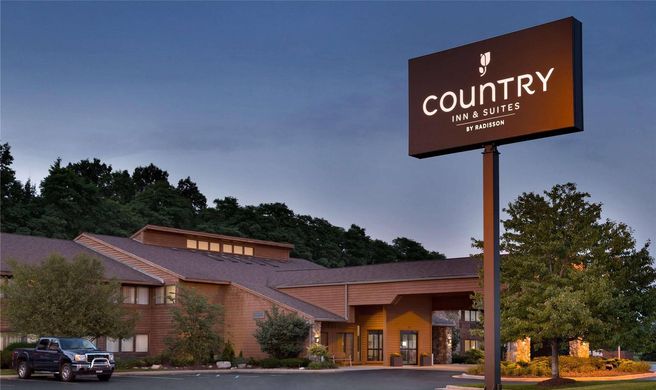Country Inn & Suites Mishawaka Exterior