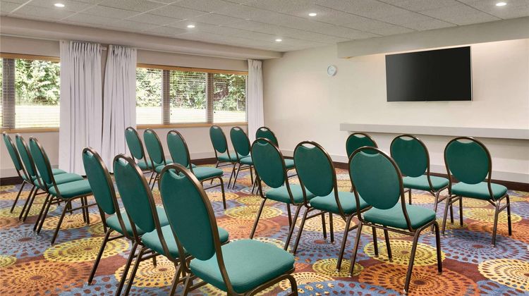 Country Inn & Suites Mishawaka Meeting