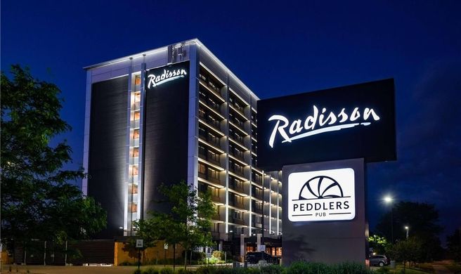 Radisson Hotel St Paul Downtown Exterior
