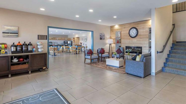 Country Inn & Suites St. Peters Lobby