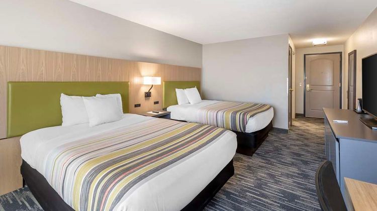 Country Inn & Suites St. Peters Room
