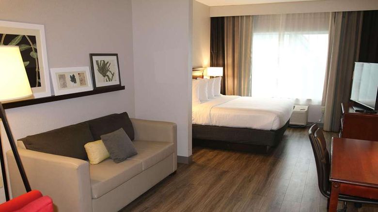 <b>Country Inn & Suites Wilson Suite</b>. Images powered by <a href="https://iceportal.shijigroup.com/" title="IcePortal" target="_blank">IcePortal</a>.
