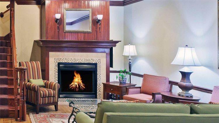 Country Inn & Suites by Radisson Lobby