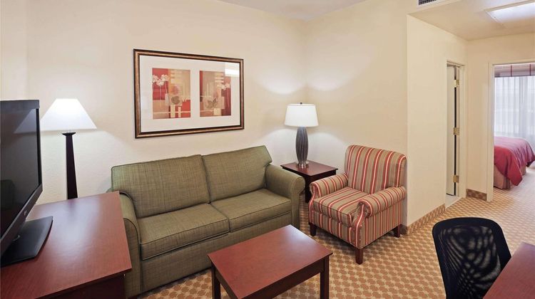 Country Inn & Suites by Radisson Suite