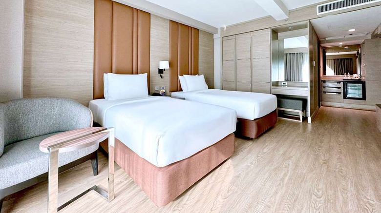 <b>Ramada by Wyndham Bangkok Sukhumvit 11 Room</b>. Images powered by <a href="https://iceportal.shijigroup.com/" title="IcePortal" target="_blank">IcePortal</a>.