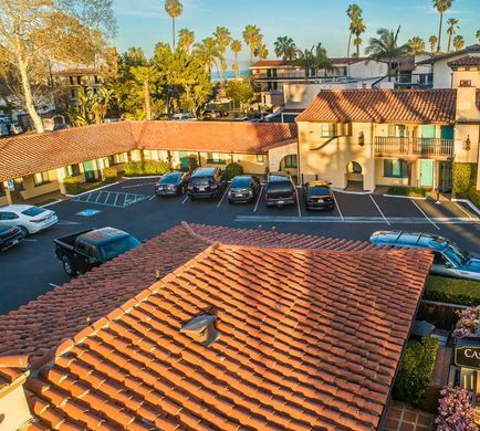 Castillo Inn at the Beach Exterior