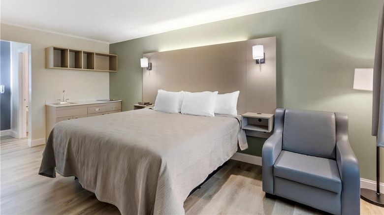 <b>Quality Inn Smoketown - Lancaster Area Room</b>. Images powered by <a href="https://iceportal.shijigroup.com/" title="IcePortal" target="_blank">IcePortal</a>.