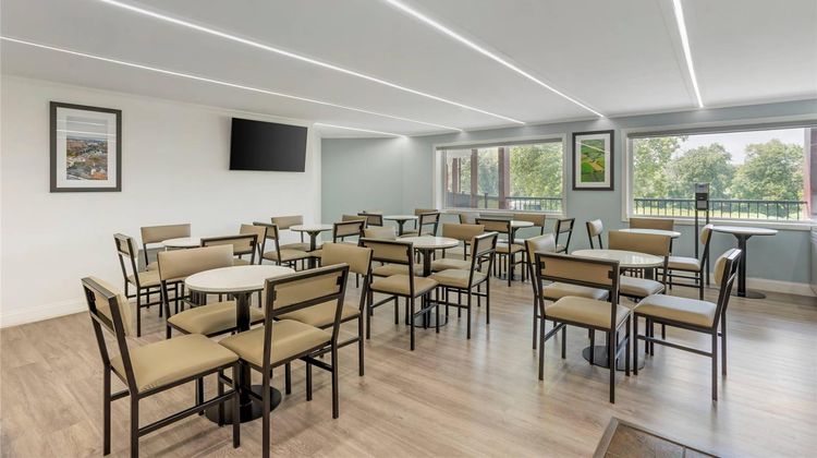 Quality Inn Smoketown - Lancaster Area Restaurant