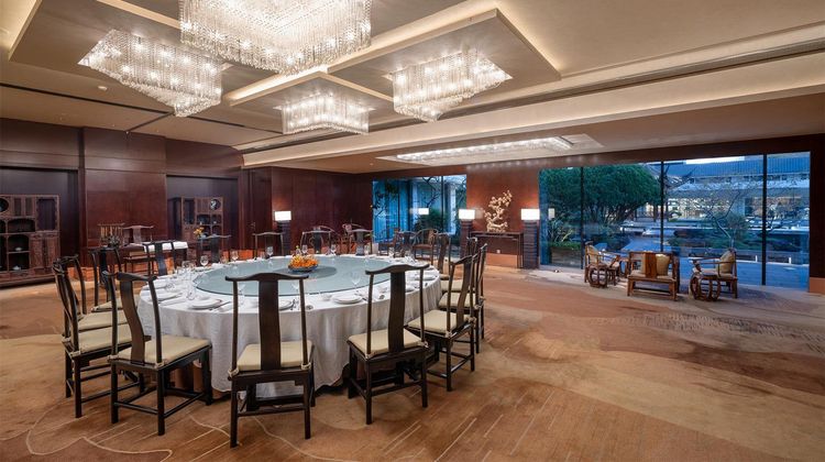 Dragon Hotel Restaurant