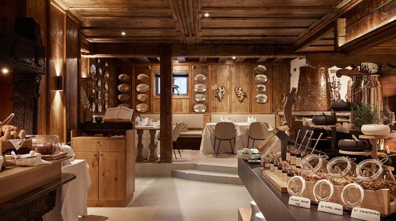 <b>Top Hotel Hochgurgl Restaurant</b>. Images powered by <a href="https://iceportal.shijigroup.com/" title="IcePortal" target="_blank">IcePortal</a>.