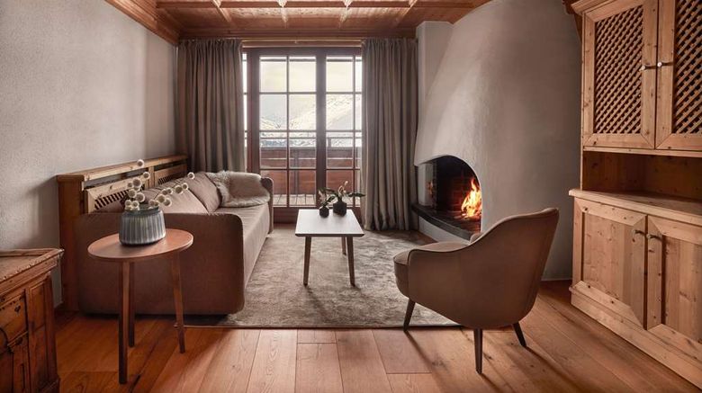 <b>Top Hotel Hochgurgl Suite</b>. Images powered by <a href="https://iceportal.shijigroup.com/" title="IcePortal" target="_blank">IcePortal</a>.