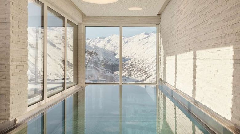<b>Top Hotel Hochgurgl Pool</b>. Images powered by <a href="https://iceportal.shijigroup.com/" title="IcePortal" target="_blank">IcePortal</a>.