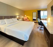 Quality Inn & Suites Willows Room