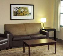 Suburban Studios Jackson North Suite