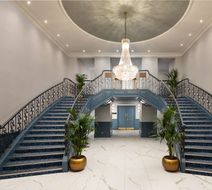 DoubleTree by Hilton Brighton Metropole Lobby