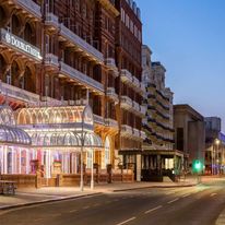 DoubleTree by Hilton Brighton Metropole